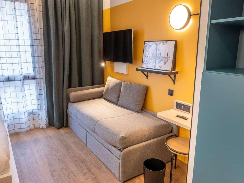 Aparthotel Adagio Access Rouen Centre Cathedrale Room photo