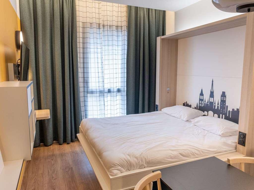 Aparthotel Adagio Access Rouen Centre Cathedrale Room photo